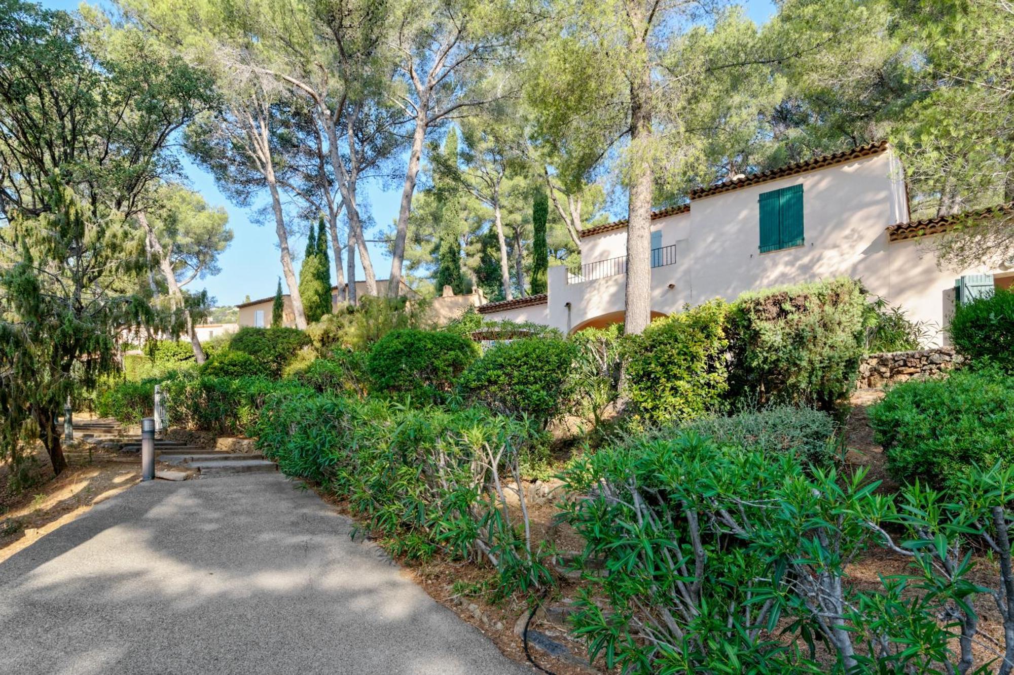 Residence Partenaire Le Domaine De Garlande Cavalaire-sur-Mer Dış mekan fotoğraf